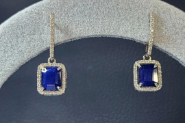 Продам, Бриллиантовые золотые серьги,с сапфиром.проба 585