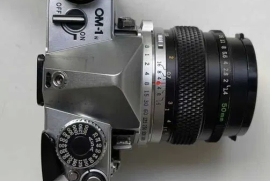 Продам, Olympus om-1 + 50/1.8 в отличном состоянии