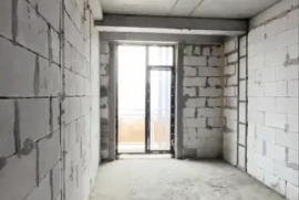 Sotaman, Namangan shahar Afsona masjidi oldida kvartira sotiladi