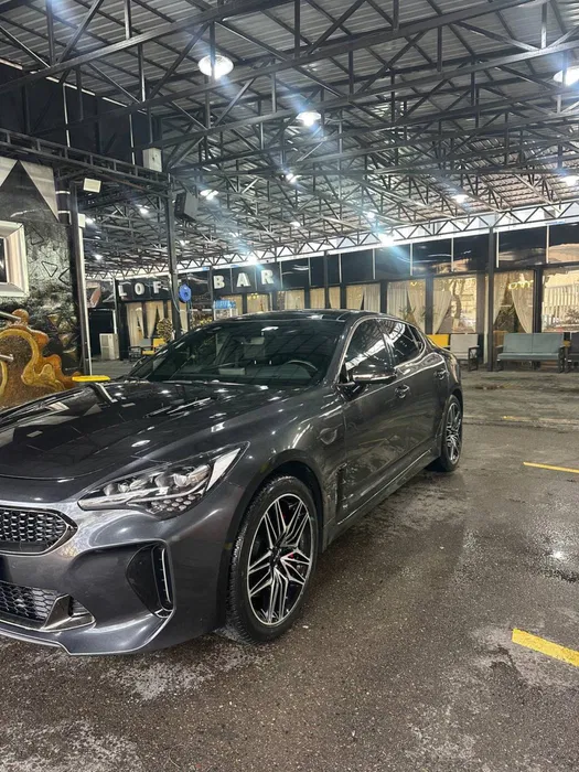 Продает KIA STINGER 2023 3.3