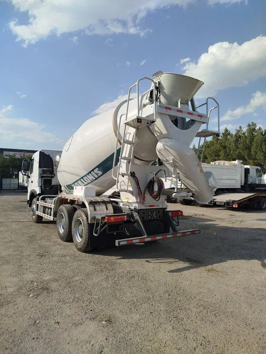 Mikser (Автобетономиксер) HOWO-T7S 6x4 - 10 куб.м