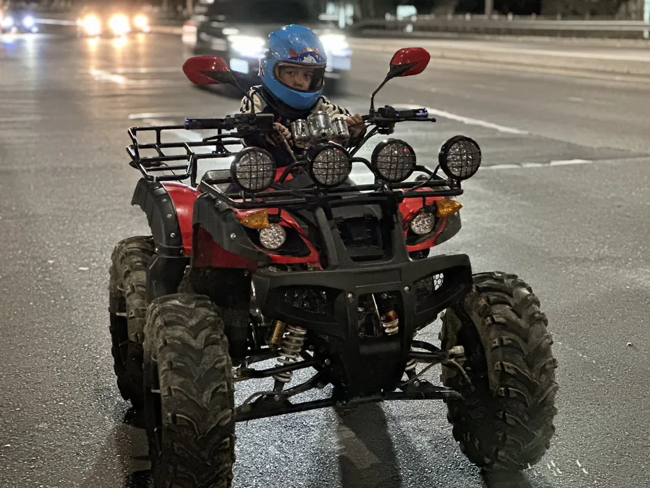 Kvadratsikl квадратцикл holati alo