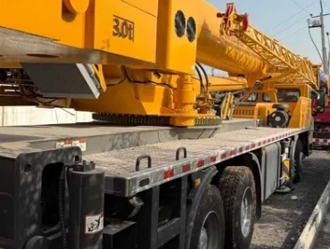 Продам, AVTO KRAN Автокран XCMG 100тонн Кредит Лизинг бор