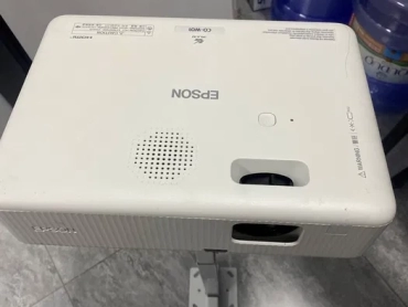 Продам, Epson CO-W01 proyektor