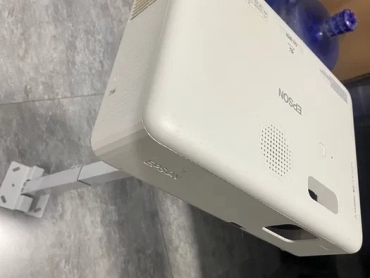 Продам, Epson CO-W01 proyektor