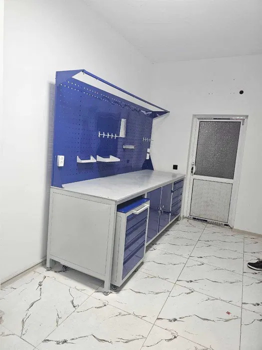 Верстак металлический, лабораторный верстак, Слесарный верста