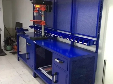 Продам, Верстак металлический, лабораторный верстак, Слесарный верста