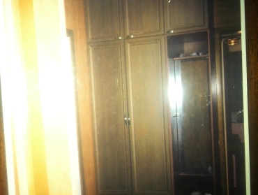 Продам, Плотник мебель ремонт замки