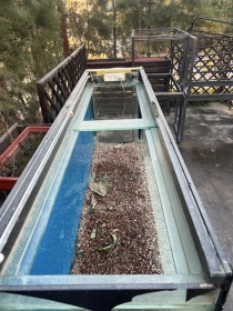 Продам, Продаётся аквариум,состояние среднее,вода не протекает.