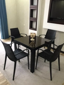 Продам, Пластмас Столы со стульями для дачи и кафе 3-х цветах