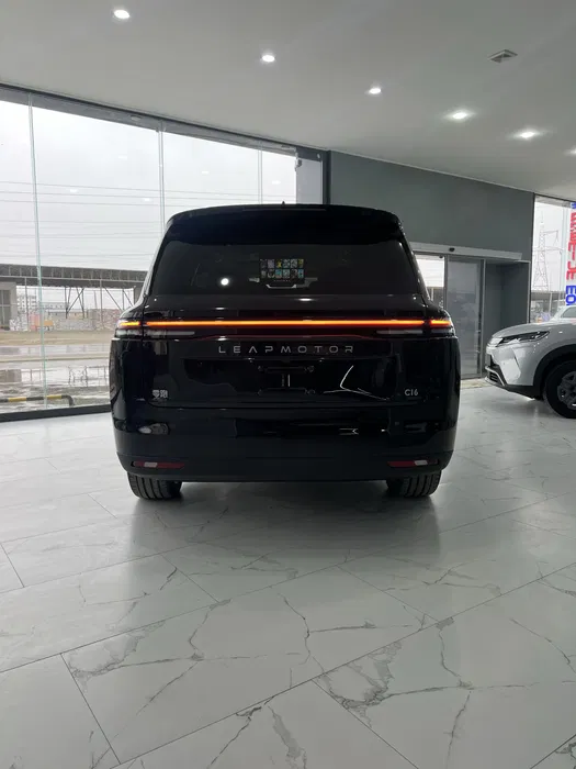 Leapmotor C16 гибрид 280км фулл рестайлинг 2026 в наличие