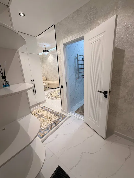 Суточные квартиру метро Новза своя без маклер...