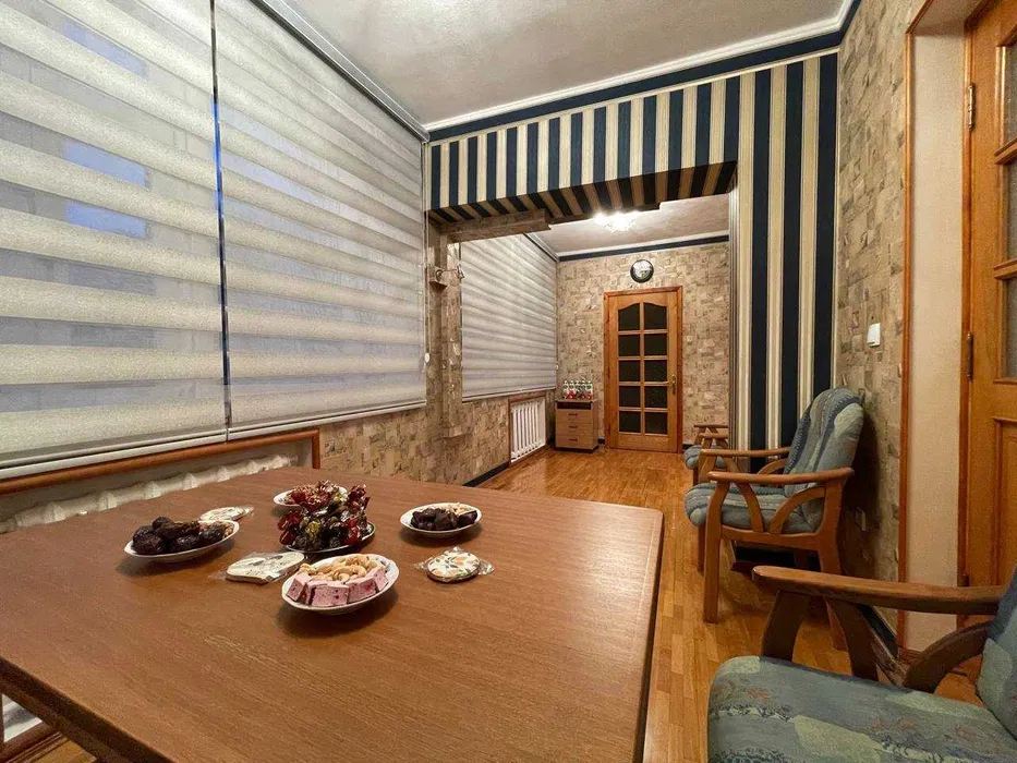 Продаю 4/4/5 на метро Хамида Олимджана. Собственник. Спецплан. Ремонт.