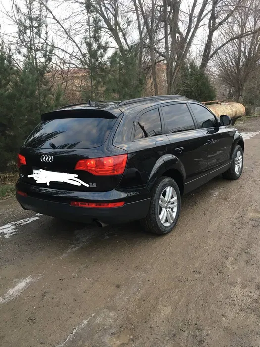 Audi Q7 