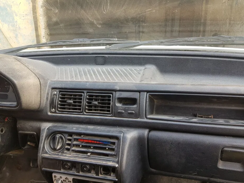 FORD Courier sotiladi