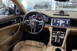 Продам, Porsche Panamera 4