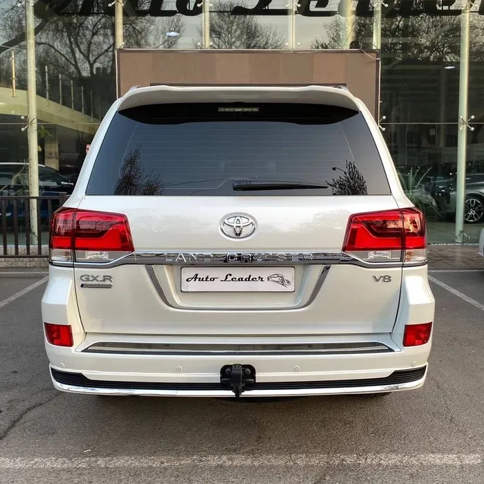 Toyota Land Cruiser 200
