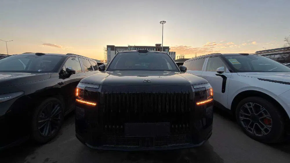 Zeekr 9x Ultra Total Black +допы (в наличии/tayyor)Nasiyaga beriladi