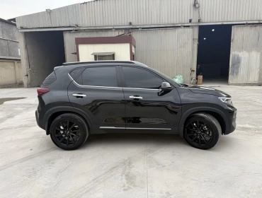 Продам, Kia Sonet 3 poz Full srochni sotiladi 2024,2025 yil