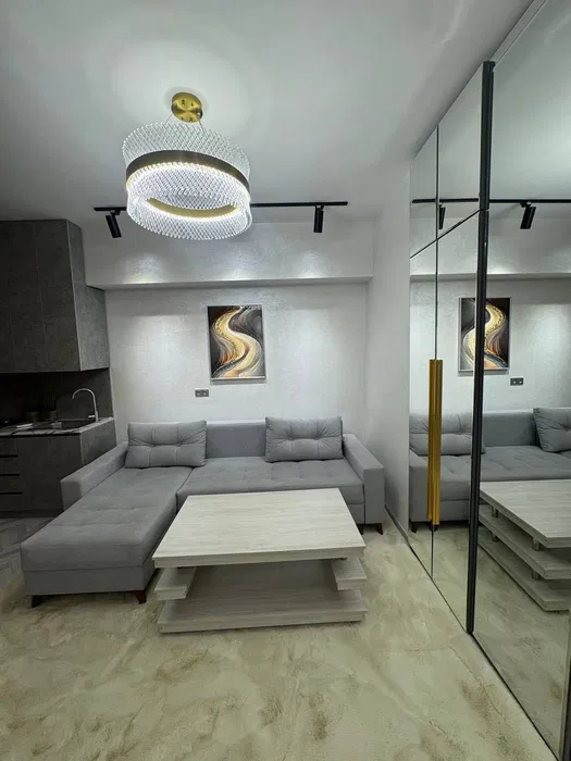 Silk Road Продается 2 комнатная квартира ремонт ул.Сайрам Буз Базар