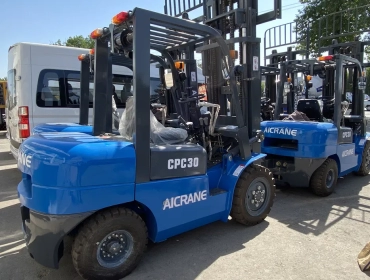 Продам, Кара (вилочный погрузчик) 3Тонны 3метра в наличии. Коробка Автомат