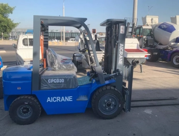 Продам, Кара (вилочный погрузчик) 3Тонны 3метра в наличии. Коробка Автомат