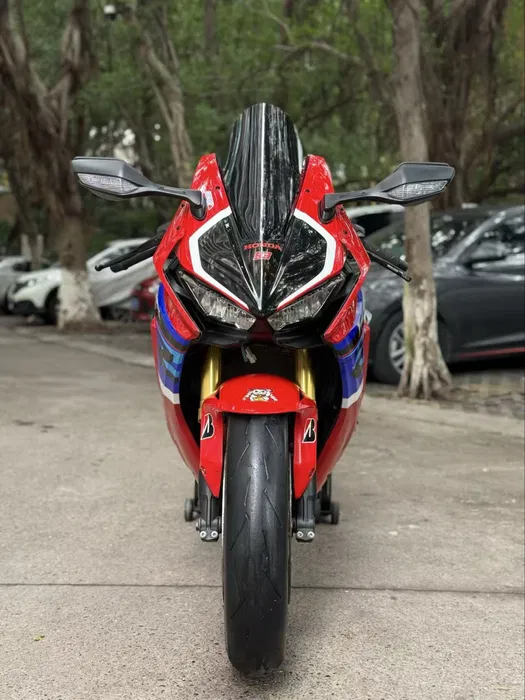 Продаётся CBR1000RR 2017 Fireblade