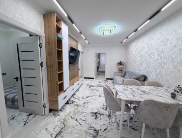 Продам, СРОЧНО ! Евро Квартира на Саламатина 3/3/5