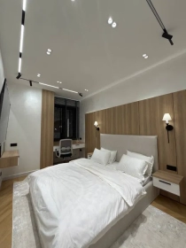 Продам, J.K Muhtasham da 3 xonali kvartira sotiladi 2-etaj yevroremont meb/tex