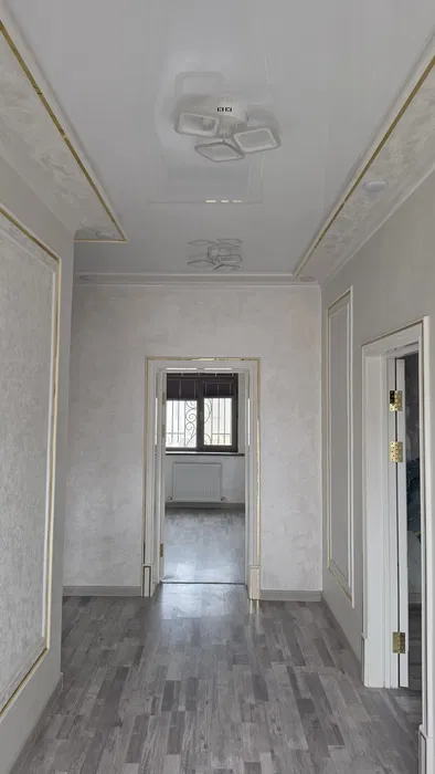 Котедж сотилади хамма жойи битган