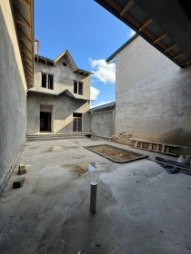 Продам, Уч кахрамон Обод махалла 2.4 сотик 5 хона коробка 2 кават срочно