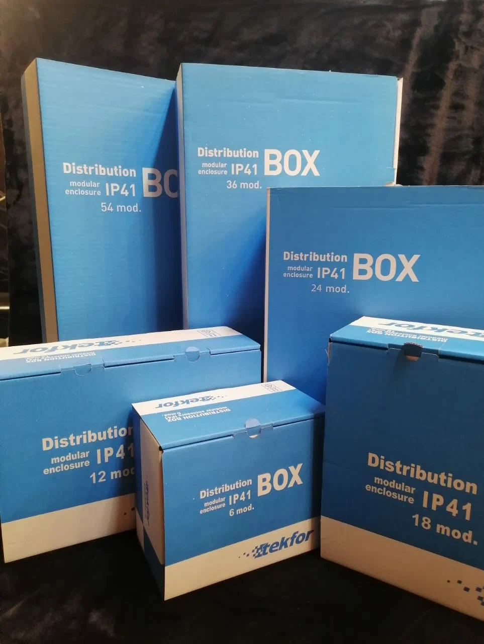 Щит распределительный  навесной CNK 40-18, 18 модулей  IP41 Текфор