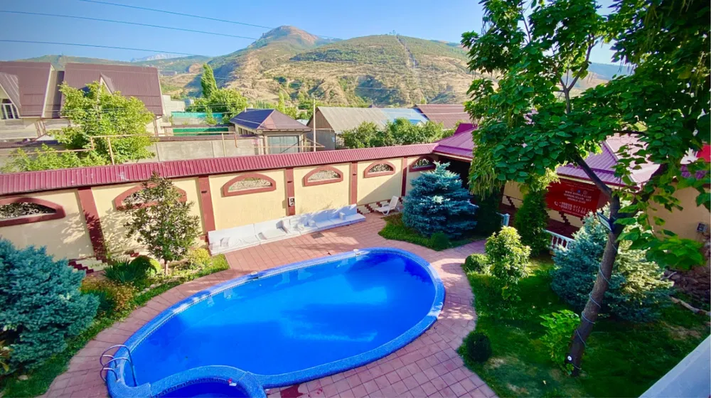 Zo‘r GRANT LUX Dacha sotiladi