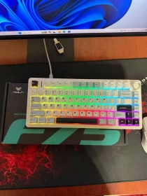 Igravoy Kompyuter full kamplekt