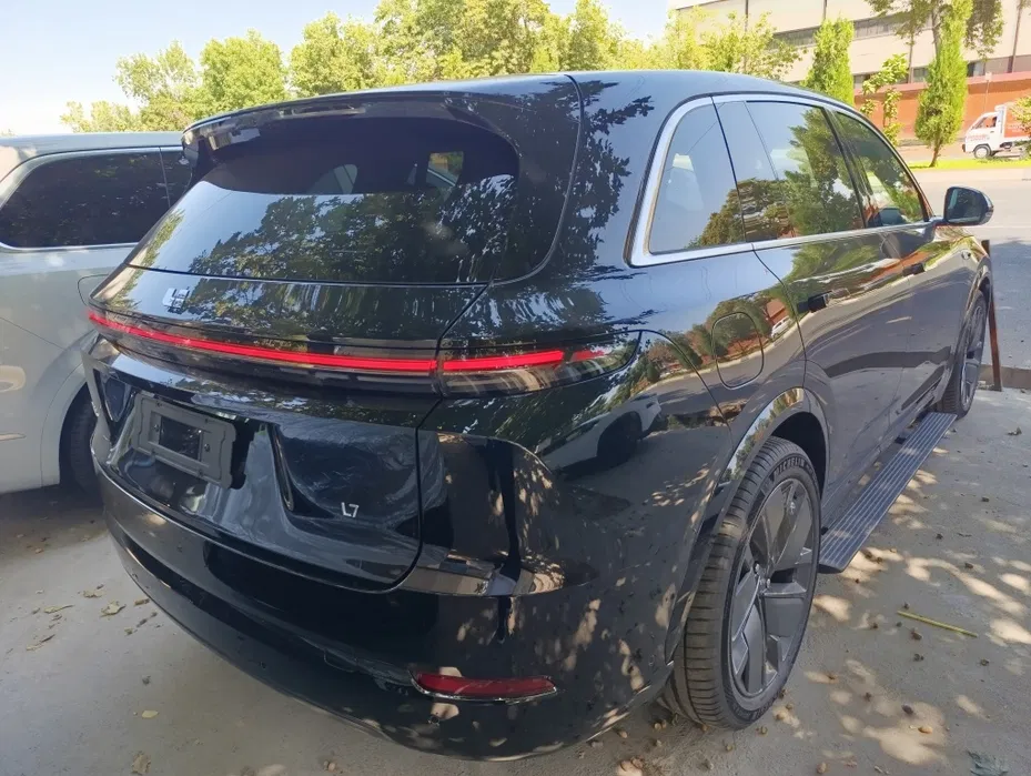 Li7 ultra restayling натариусга тайер