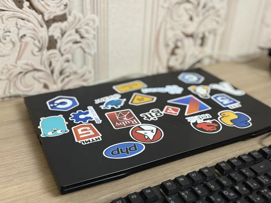 Игровой ноутбук MSI Bravo 17 RTX4060