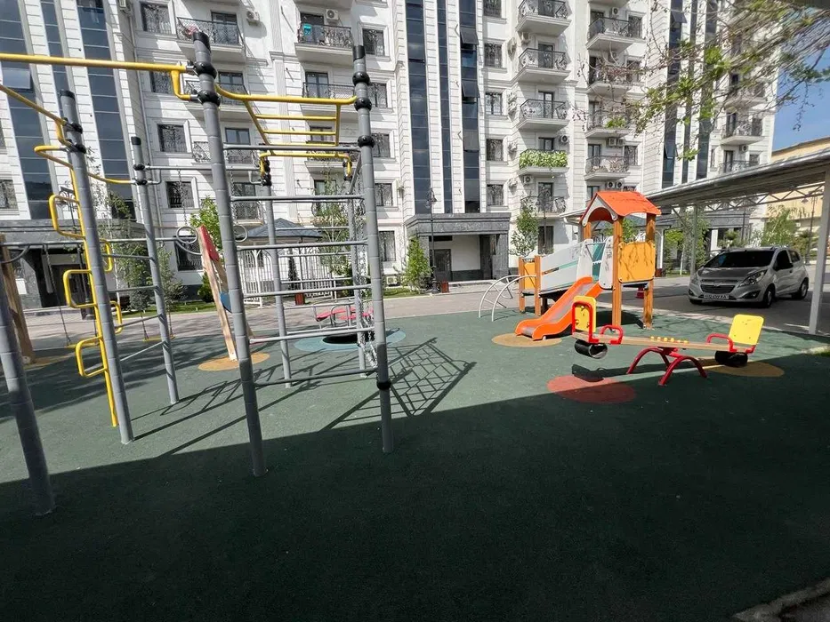 “Mingchinor” yangi turar-joy majmuasi. Kvartira sotiladi. Yunusobod sh., 8 kv.m. (2/3/9 kv.m.)