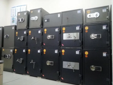 Продам, Скидка! Сейф Deli ET530 перечисление и доставка есть