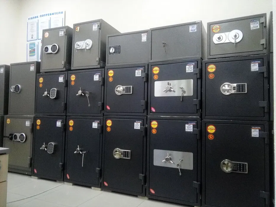 Скидка! Сейф Deli ET530 перечисление и доставка есть