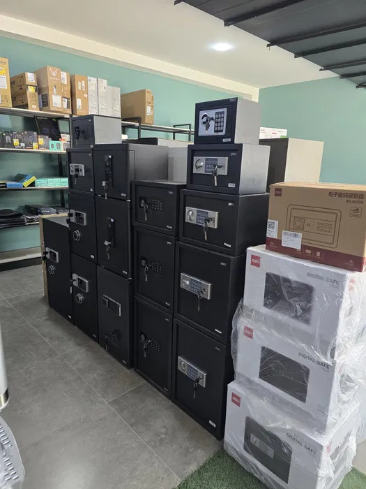 Скидка! Сейф Deli ET530 перечисление и доставка есть