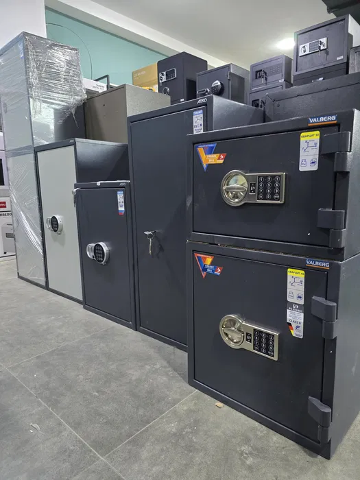 Скидка! Сейф Deli ET530 перечисление и доставка есть