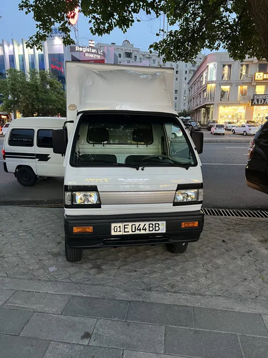 Labo 2025. Kraskasi Toza, tent qilingan