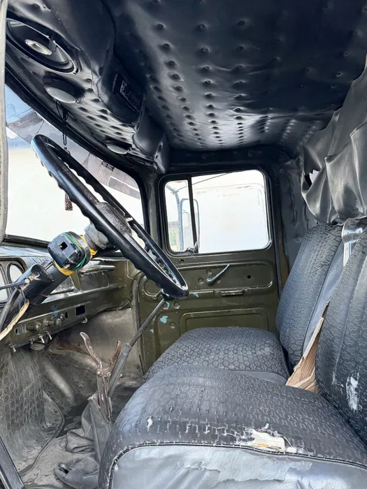 Zil 131 Srochna sotiladi!