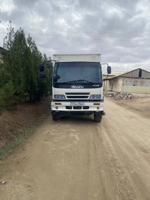 Isuzi исузи сотилади