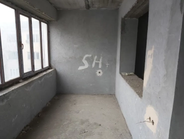 Продам, Kvartira sotiladi 97 m² yangi uy g‘ishtli. Gaz, elektr, suv doimiy Xon