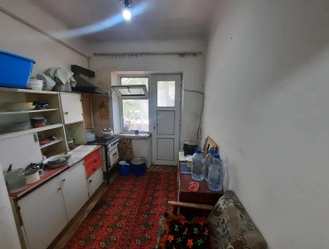 Продам, 1 Хонали жой сотилади. Гиштдан курилган домда