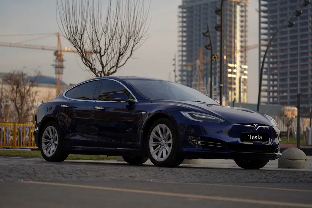 Tesla Model S 2017