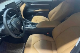 Продам, Toyota Camry (2023) GLE X в черном цвете (новый)