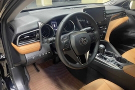 Продам, Toyota Camry (2023) GLE X в черном цвете (новый)