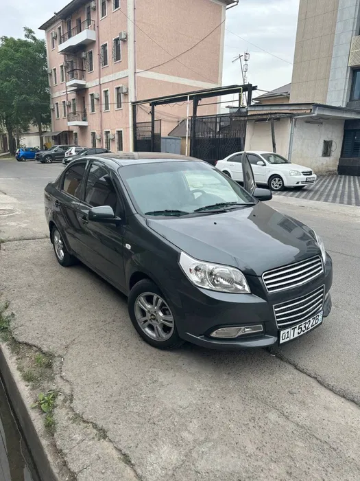 Nexia 3 sotiladi avtamat metan gaz